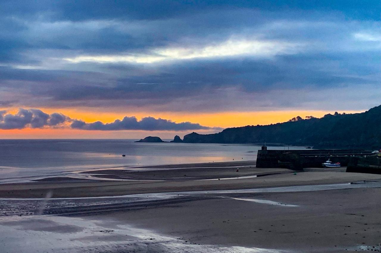 Dolphins Apartment - Spectacular Sea Views Saundersfoot Eksteriør bilde