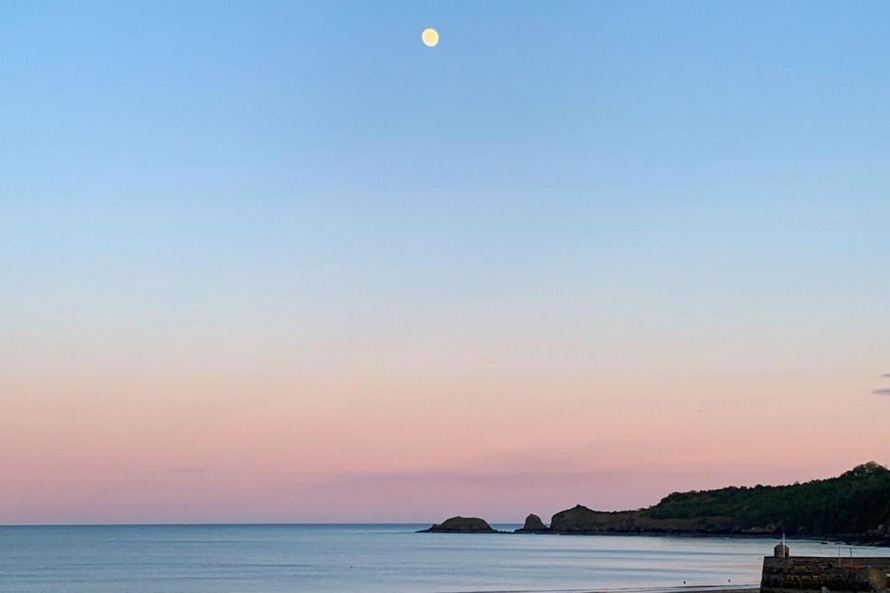 Dolphins Apartment - Spectacular Sea Views Saundersfoot Eksteriør bilde